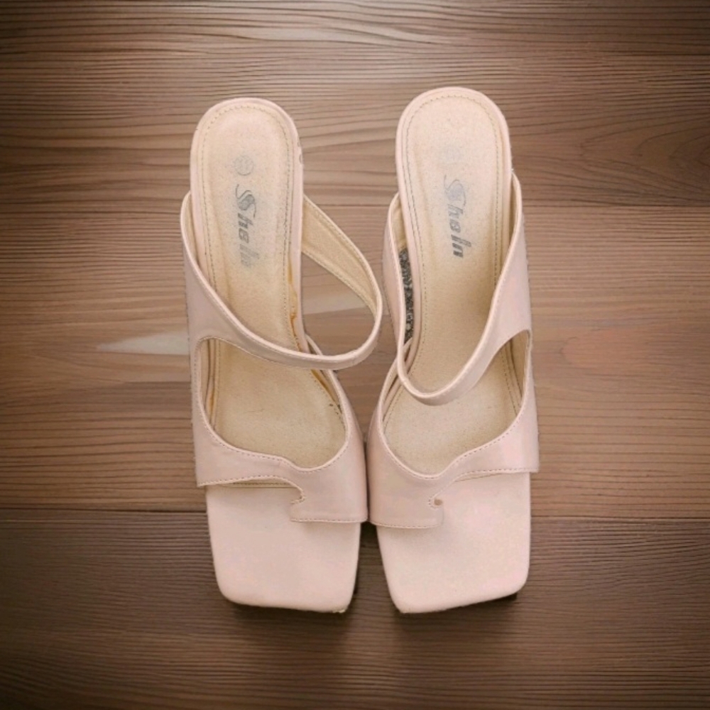 Shein Women's Open-Toe Slide Sandals in Nude